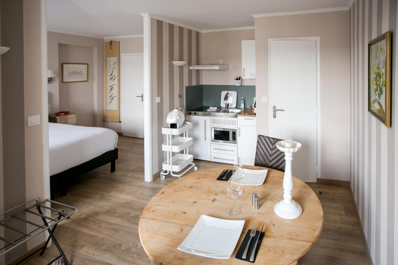 Le Cotentin Appart'Hotels & Restaurant Le Cot' Portbail Kültér fotó