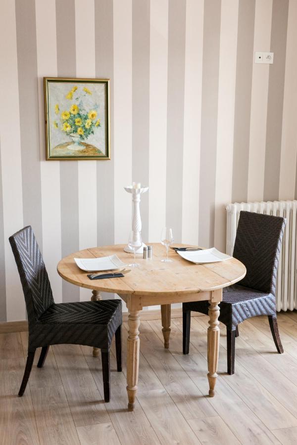 Le Cotentin Appart'Hotels & Restaurant Le Cot' Portbail Kültér fotó
